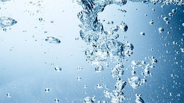 Agua pura en movimiento